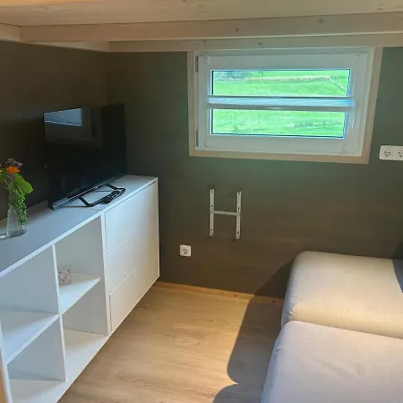 Tiny House Auf Dem Lande Hébergement de vacances *